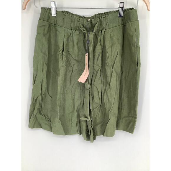 BCBGeneration Women's M Green Relaxed Stretch Pocket Tie Waist Short OS37-10 - Picture 3 of 8